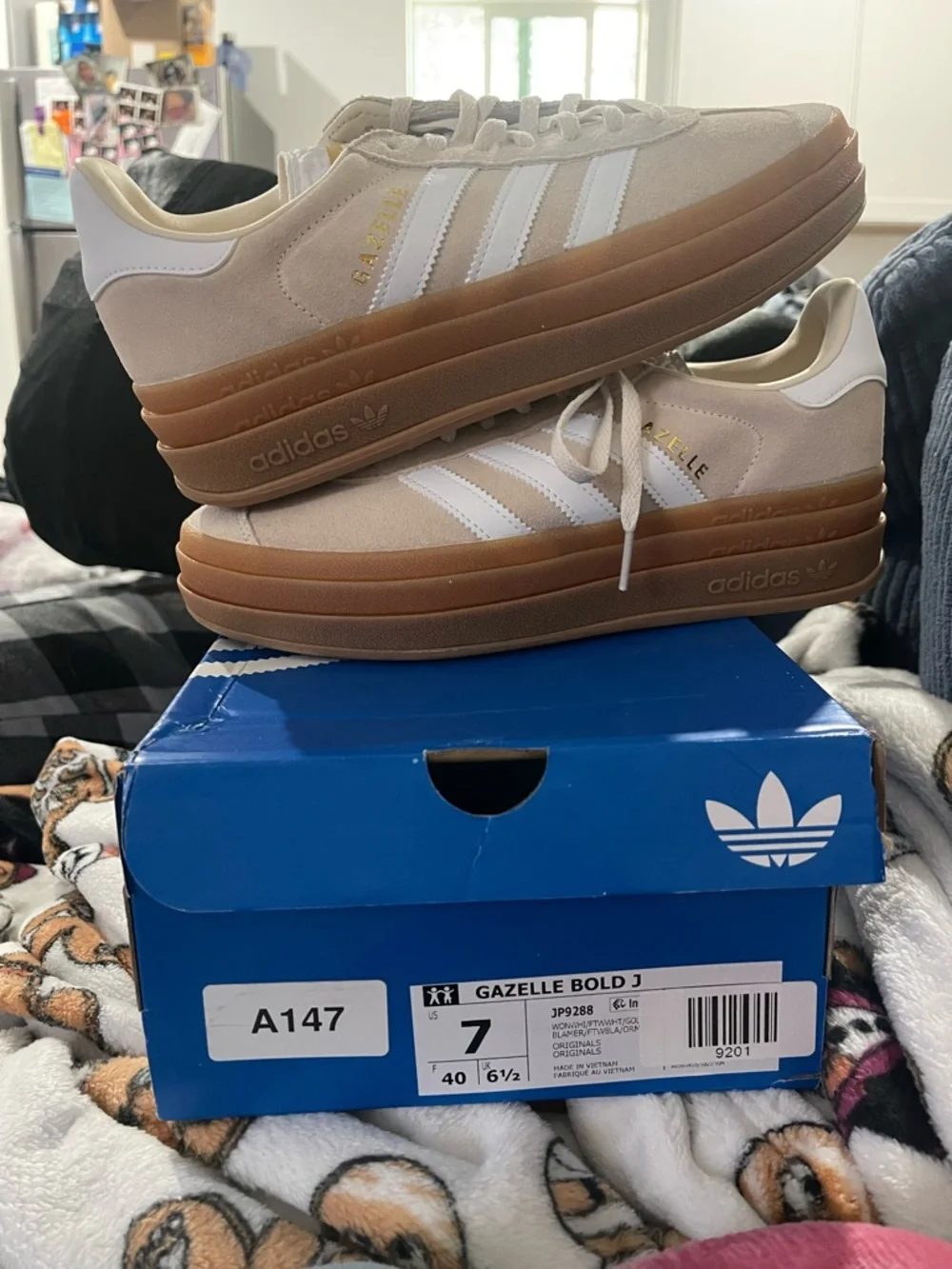 adidas Cream Suede Gazelle with White Stripes and Gum Sole - Picture 4 of 6